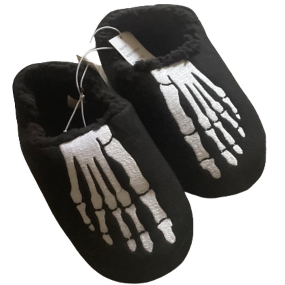 🆕 Old Navy Kids Gender-Neutral Skeleton Graphic Slippers 1/2 Y Youth 1 / 2 Kids - Picture 6 of 12